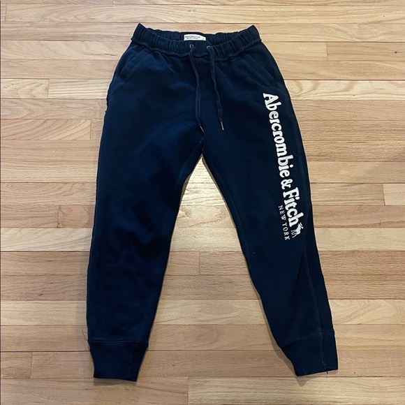 Abercrombie & Fitch Pants - Abercrombie & Fitch women Dark Blue Sweatpants size S good condition pants